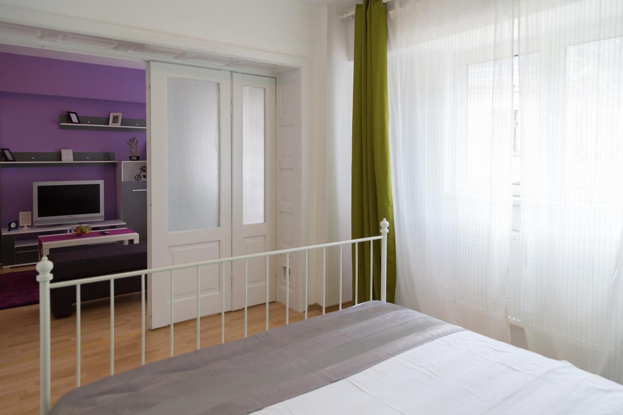 Sunny Old Town Apartments Bukarest Zimmer foto