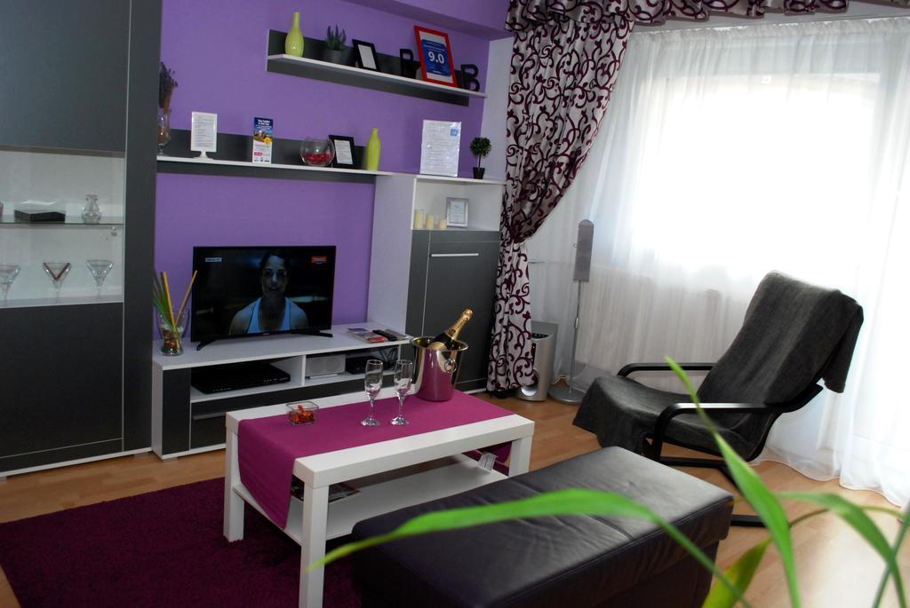 Sunny Old Town Apartments Bukarest Exterior foto